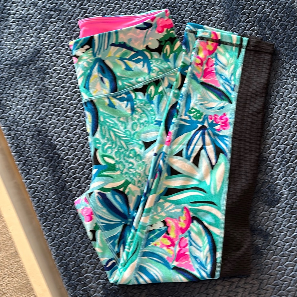 EUC Lilly Pulitzer Leggings size M